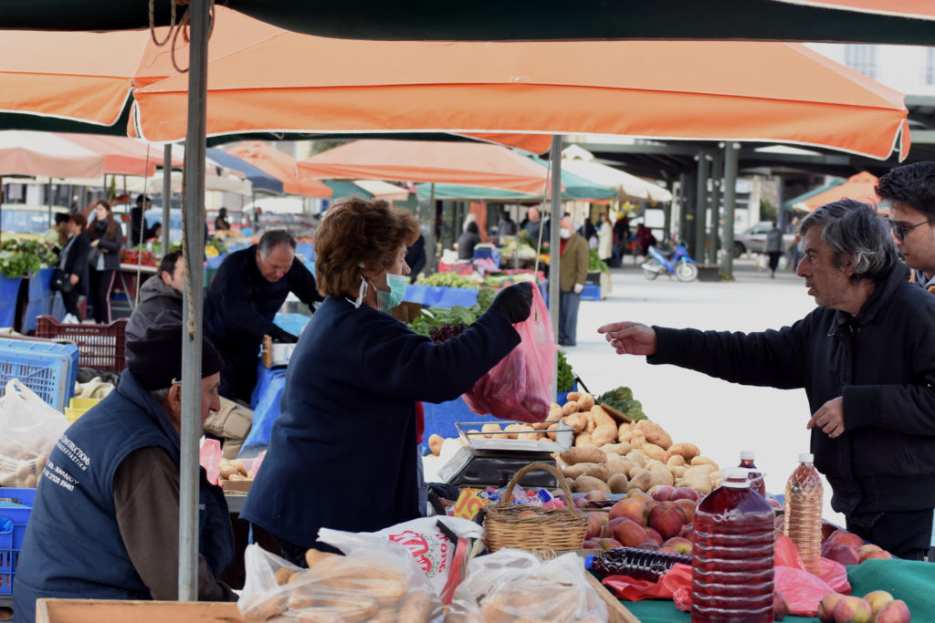 Ανοικτές οι λαϊκές αγορές το επόμενο Σάββατο σε Αθήνα και Θεσσαλονίκη