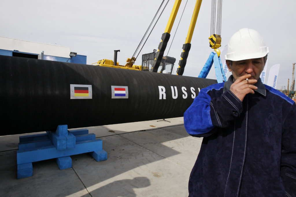 Το Βερολίνο θα συνεχίσει την υλοποίηση του σχεδίου του αγωγού Nord Stream 2 παρά τις εκκλήσεις του Παρισιού