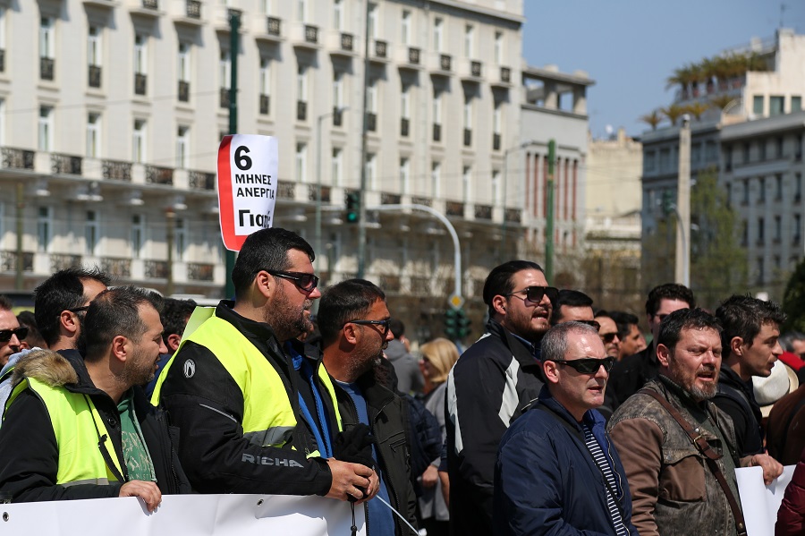 Ναι, έχουμε ψύχωση με το χρέος