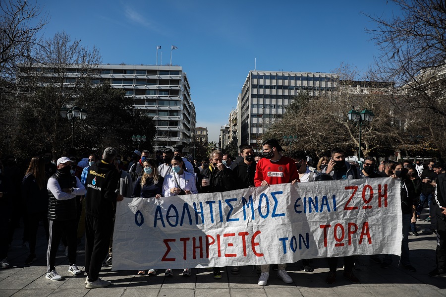 Στους δρόμους οι αθλητές κατά της κυβέρνησης