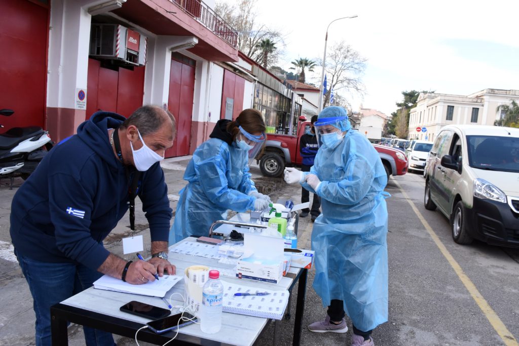 Κορονοϊός: Σε 6 περιφέρειες εντοπίζονται οι 168 νέες μεταλλάξεις