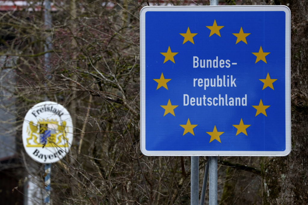 H Γερμανία κλείνει τα σύνορα για όσους έρχονται από Τσεχία και Τιρόλο