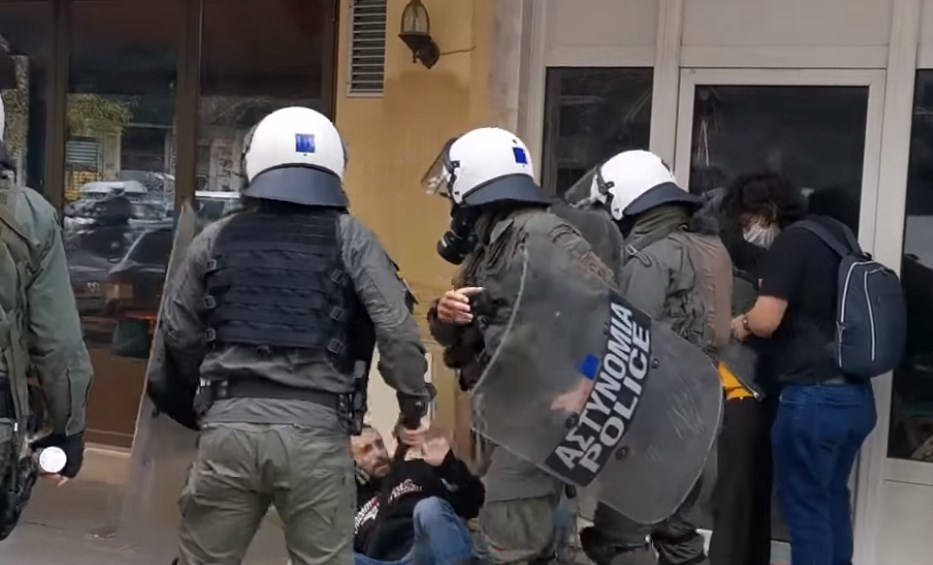 Θεσσαλονίκη: Εισαγγελική έρευνα για ξυλοδαρμό διαδηλωτών από αστυνομικούς των ΜΑΤ (Video)