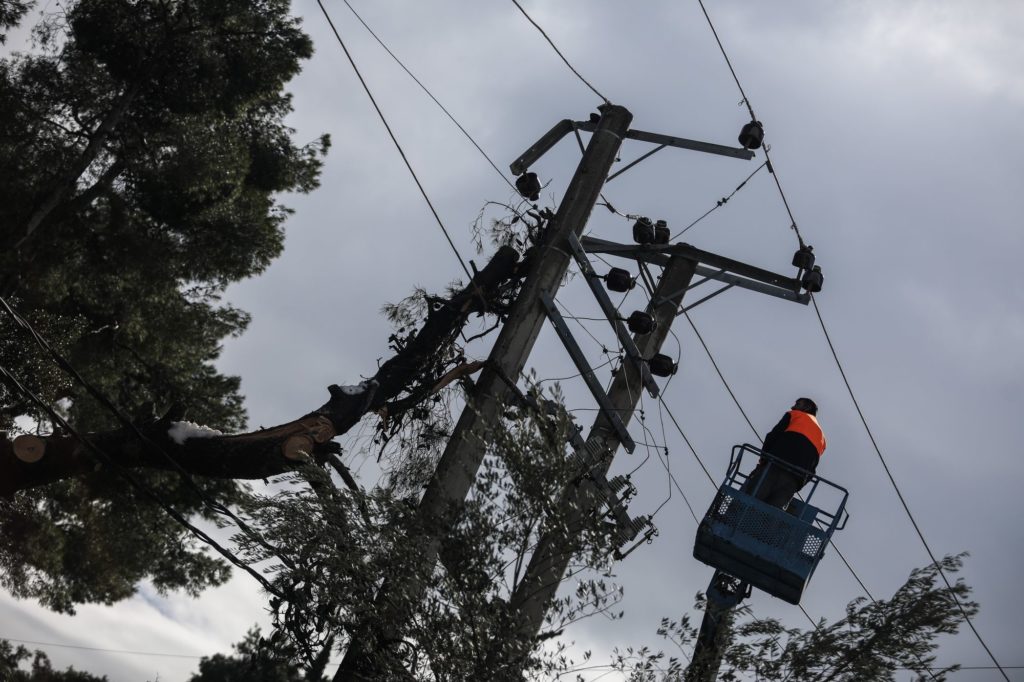 Χωρίς ρεύμα για 5η συνεχόμενη ημέρα χιλιάδες νοικοκυριά