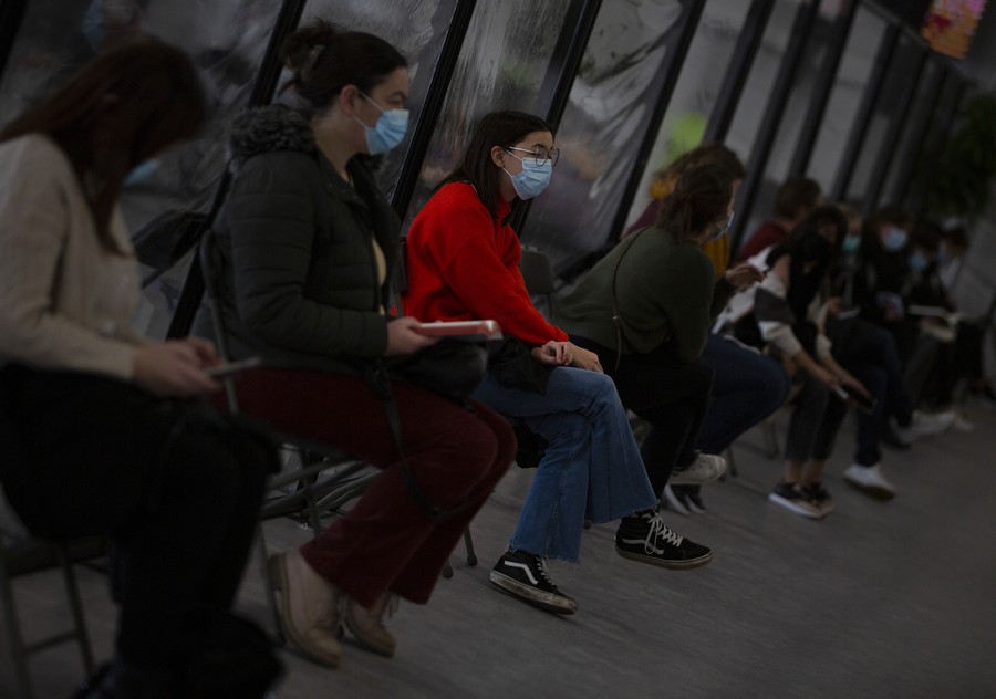 Βέλγιο: Τοξικές ουσίες εντοπίστηκαν σε μάσκες που μοιράστηκαν δωρεάν