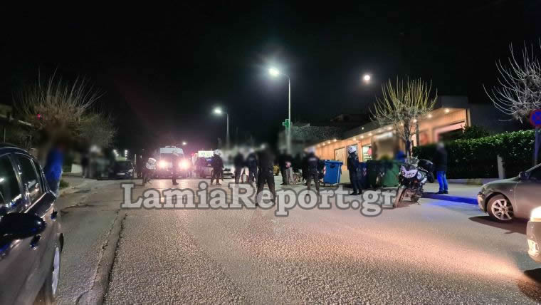 Διαμαρτυρία έξω από το νοσοκομείο Λαμίας υπέρ του Δημήτρη Κουφοντίνα – προσαγωγές από την Αστυνομία (video)