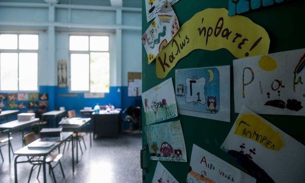 Βατόπουλος: Θα επανεξετάσουμε το άνοιγμα των σχολείων