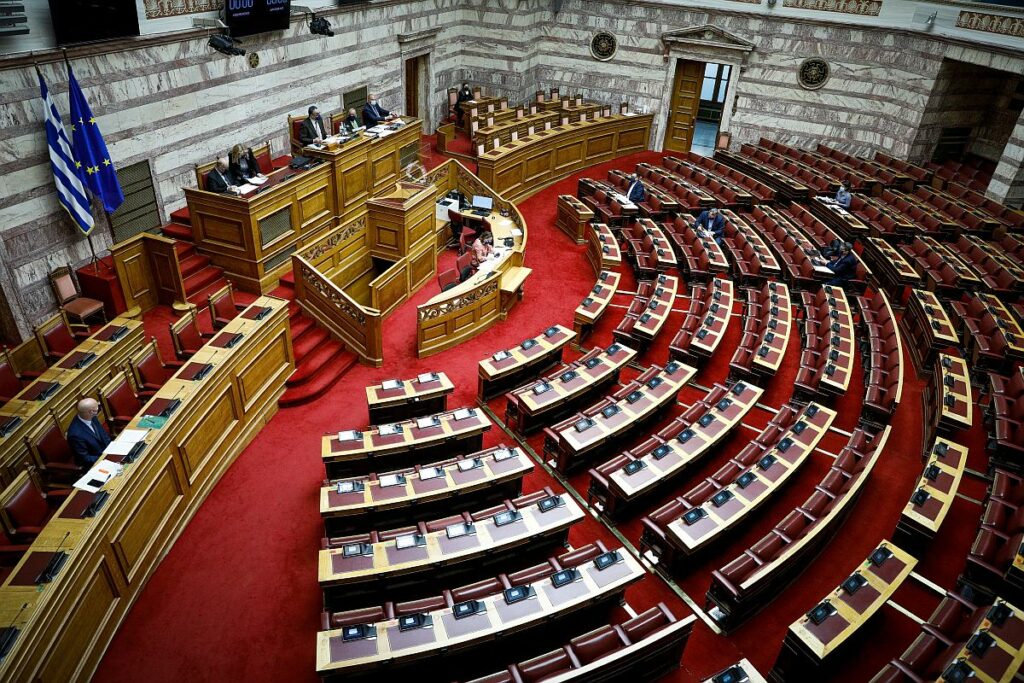 Στη Βουλή Σταϊκούρας, Στουρνάρας, Αν. Βερύκιος και Γ. Χατζηνικολάου για το σκάνδαλο Πειραιώς