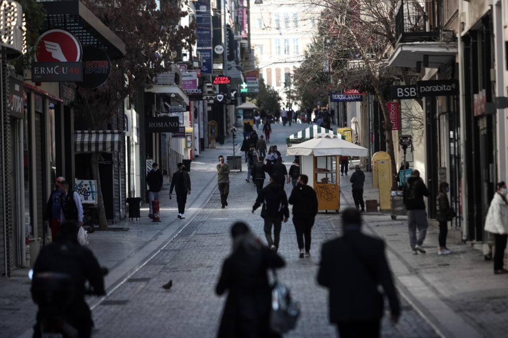 Κορονοϊός: Στο «κόκκινο» οι ΜΕΘ – «Γρίφος» η παράταση του lockdown