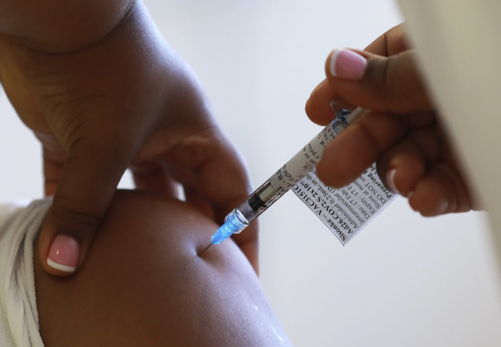 Pfizer: Επιπλέον 4 εκατ. δόσεις του εμβολίου στην ΕΕ τον Μάρτιο