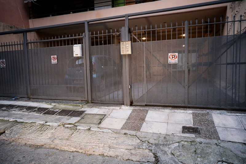 Έφοδος στο υπόγειο του σπιτιού του Λιγνάδη