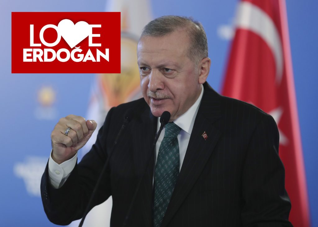 «Love Erdogan»: Οι… «αυθόρμητες» εκδηλώσεις λατρείας στο πρόσωπο του «σουλτάνου» (Photos)