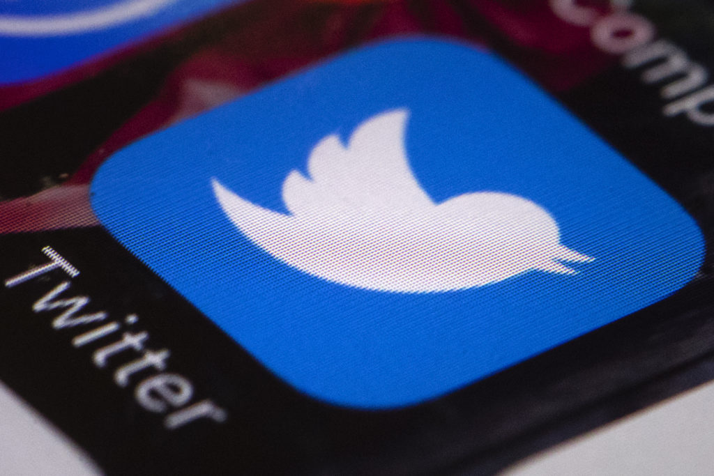 Η Ρωσία «πιέζει» το Twitter γιατί δεν συμμορφώθηκε