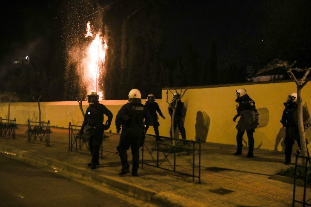 Φιάσκο της ΕΛ.ΑΣ με λανθασμένη σύλληψη λόγω… Facebook για τη Νέα Σμύρνη