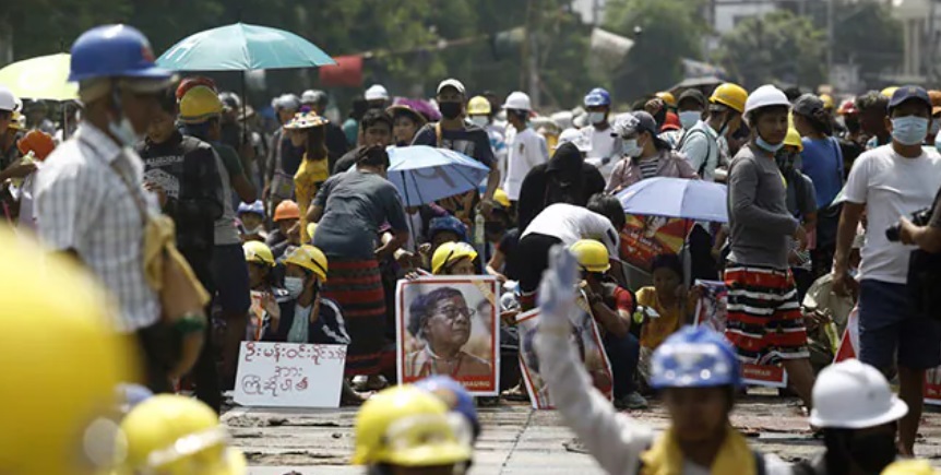 Κόλαση στη Μιανμάρ, πραγματική σφαγή σήμερα με 39 νεκρούς (Videos)