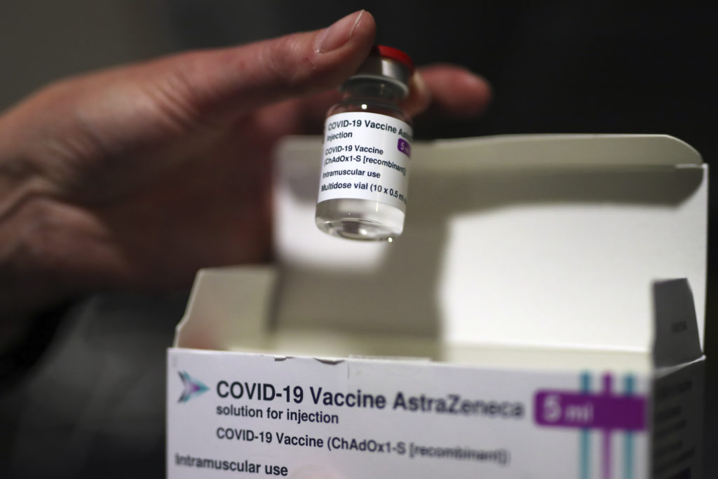 Ανησυχία για το εμβόλιο της Astrazeneca: Γερμανία, Γαλλία, Ιταλία σταματούν τη χορήγηση του
