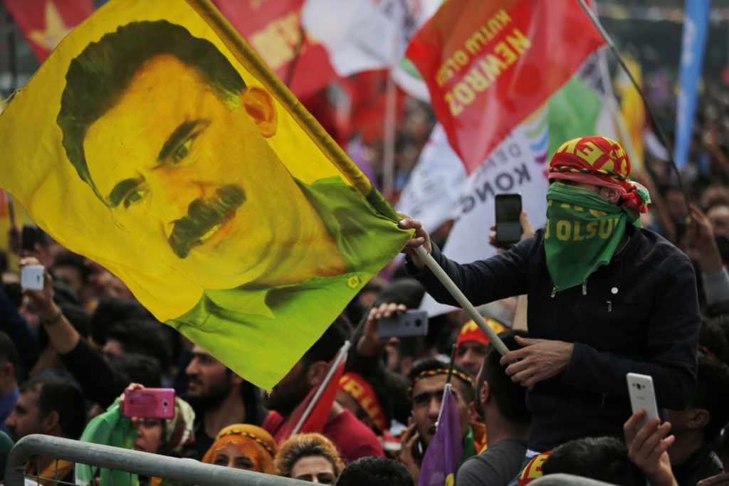 Φήμες στην Τουρκία για τη ζωή του Οτσαλάν – Διαψεύδει η εισαγγελία, επικοινωνία ζητούν οι δικηγόροι του