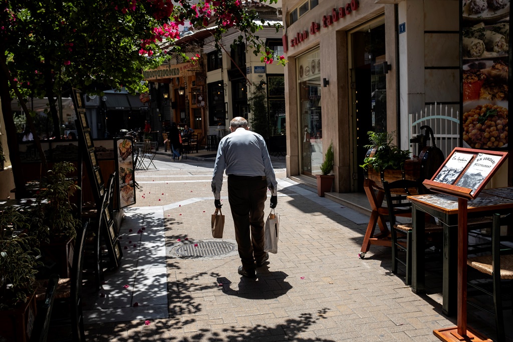 Ύφεση 7% το πρώτο τρίμηνο, ανάπτυξη 2,7% το 2021 προβλέπει το Γραφείο Προϋπολογισμού