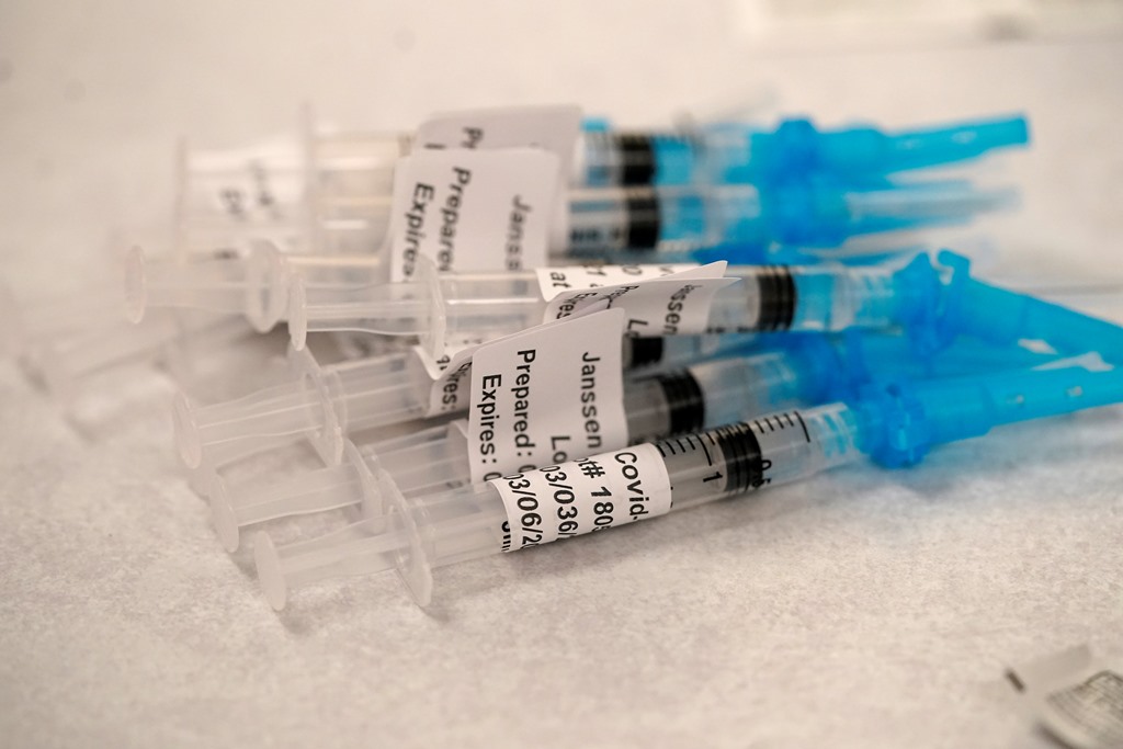 ΠΟΥ: Συνιστά το εμβόλιο της Johnson & Johnson για τις χώρες όπου κυκλοφορούν οι μεταλλάξεις