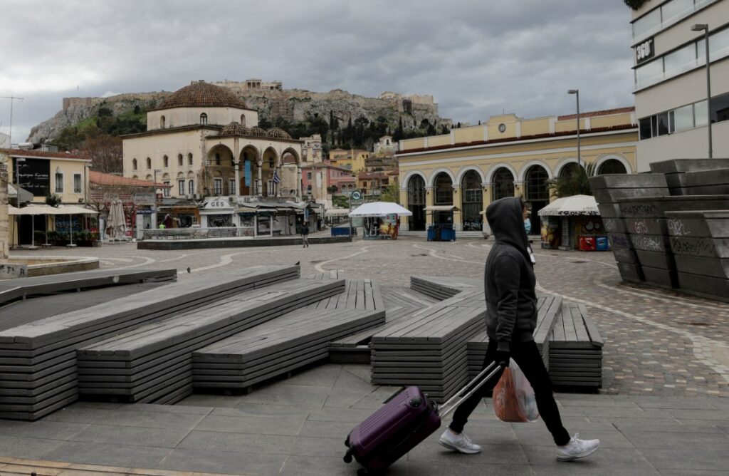 Self tests: Υποχρεωτικά σε εκπαίδευση, εστίαση και τουρισμό – Οι κυβερνητικές ανακοινώσεις