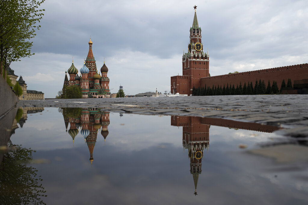 Ενοχλημένη η Μόσχα από την απόφαση της Βρετανίας να αυξήσει το πυρηνικό της οπλοστάσιο