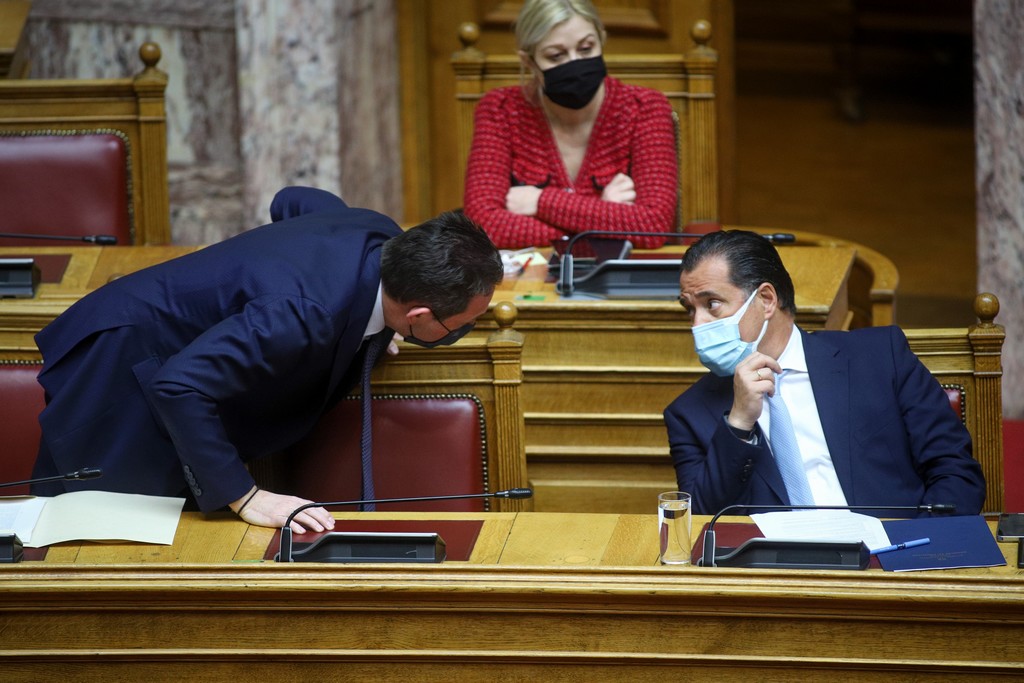Απέφυγε τη Βουλή ο Καταπόδης για να μην χαλάσει η κουμπαριά με τον Γεωργιάδη;
