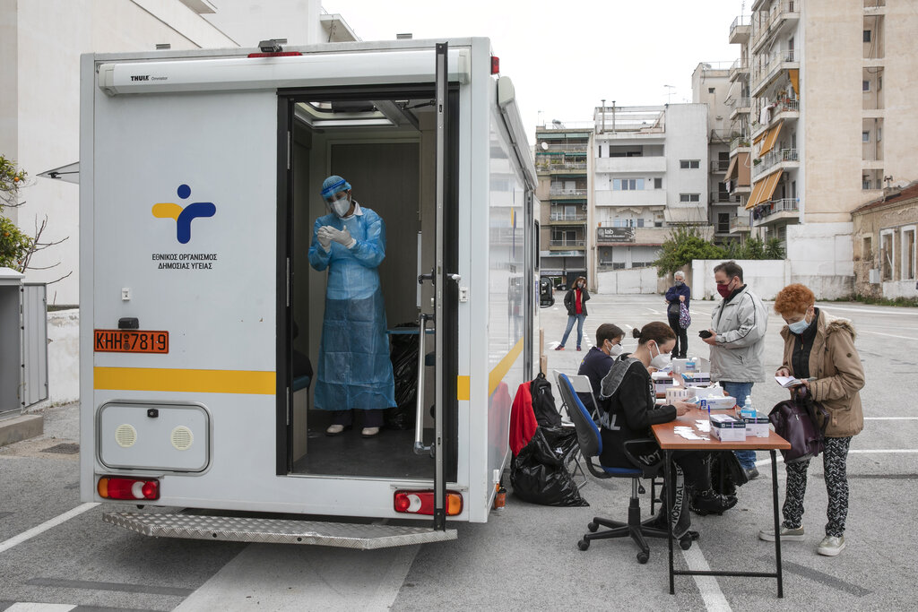 Σήμα κινδύνου από τα νοσοκομεία: 605 στις ΜΕΘ – 59 νεκροί – 1.533 νέα κρούσματα κορονοϊού