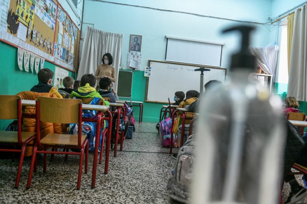«Καμπανάκι» από διευθυντές σχολείων σε Κεραμέως για τις διδακτικές ώρες
