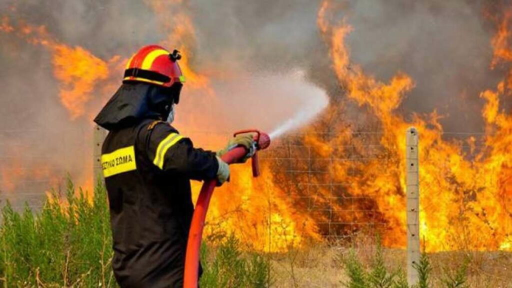 Χάρτης επικινδυνότητας πυρκαγιών  – Υπό μερικό έλεγχο η φωτιά στην Κάρυστο