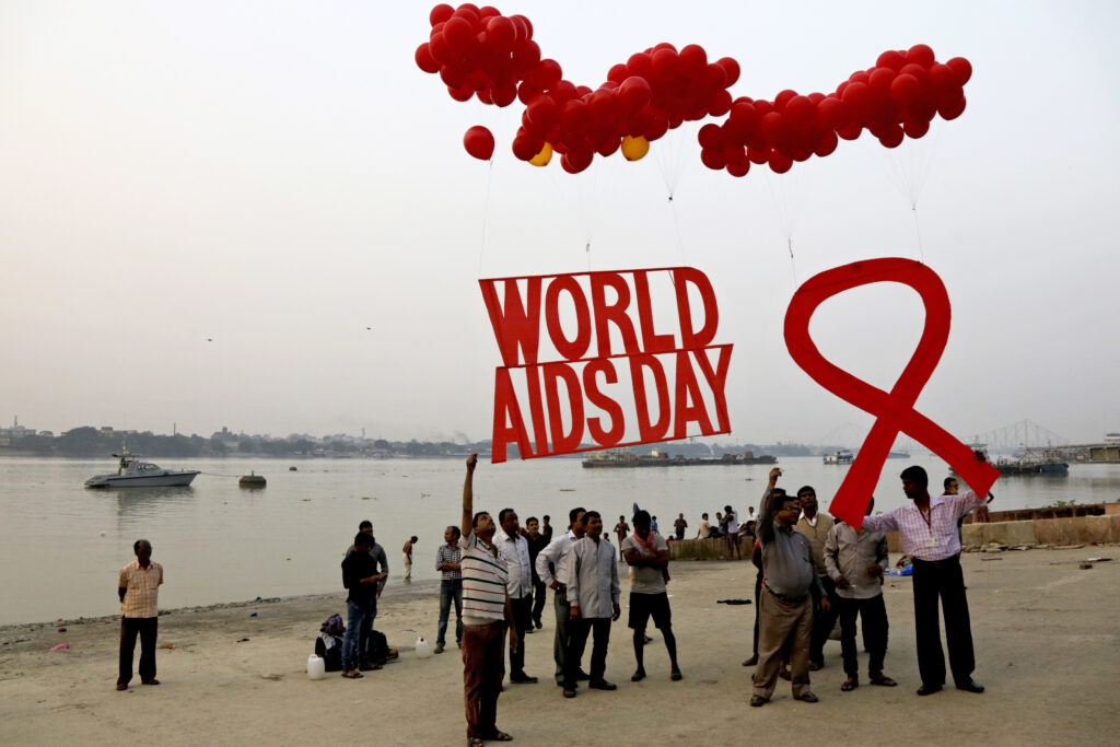 ΟΗΕ: Στο μισό οι θάνατοι από AIDS μέσα σε μια δεκαετία αλλά κανένα περιθώριο εφησυχασμού