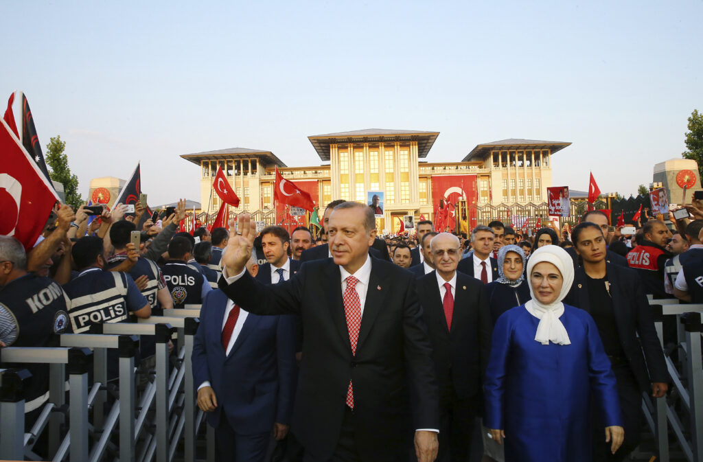 Ένα βήμα πίσω κάνει η Τουρκία στη διένεξή της με τη Γερμανία