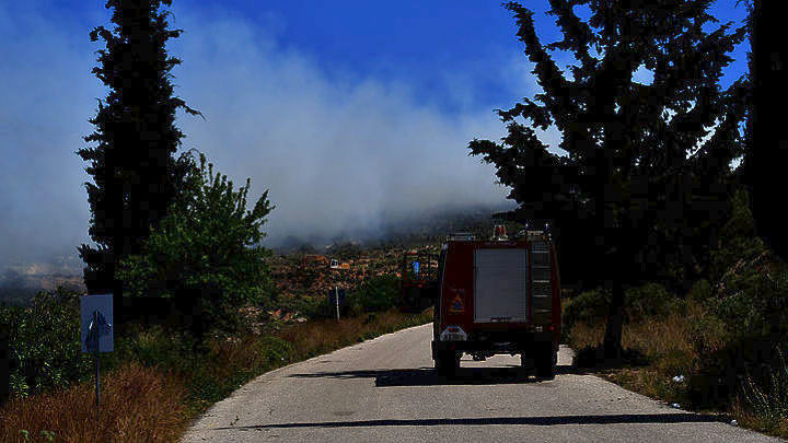 Σε ύφεση η πυρκαγιά στη Ζάκυνθο