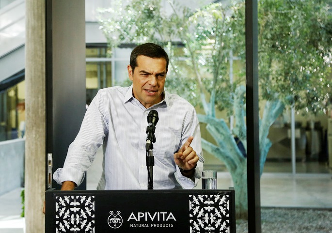 Τσίπρας: Ό,τι είναι η Μπαρτσελόνα για το ποδόσφαιρο είναι η Apivita για τα προϊόντα της (Video)