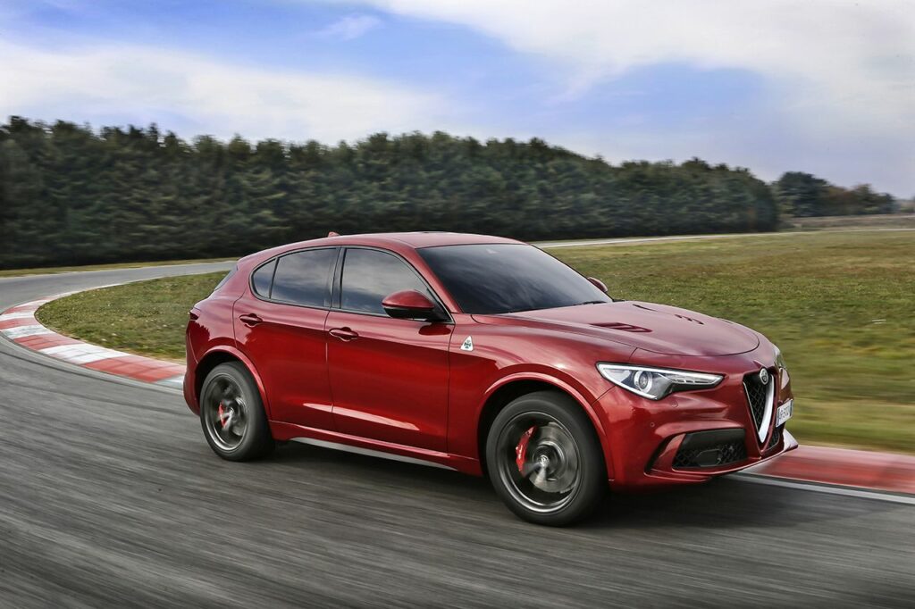 Στην Ελλάδα η Alfa Stelvio Quadrifoglio