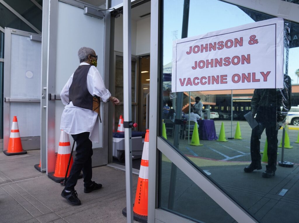 Johnson & Johnson: Τι θα κάνει η ΕΕ με το εμβόλιο;