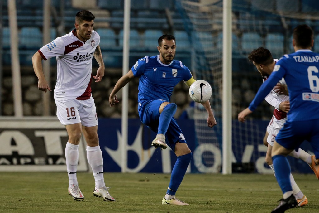 Η Λαμία… σταμάτησε στα δοκάρια, 0-0 με την ΑΕΛ