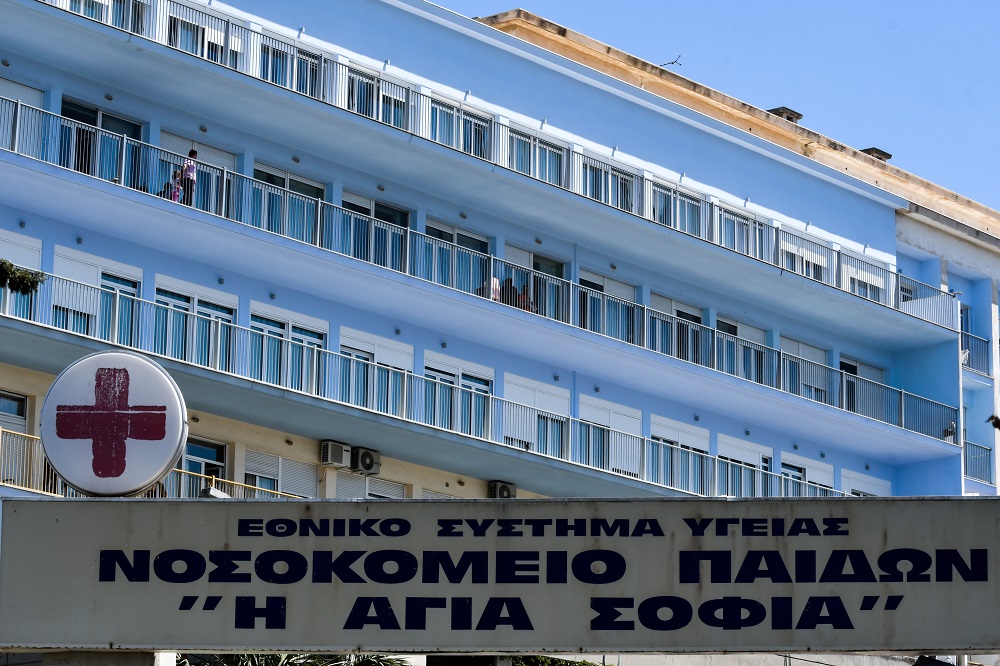 Τραγωδία: 16χρονη έχασε τη μάχη με τον κορονοϊό – Τρία τα ανήλικα θύματα στην Ελλάδα