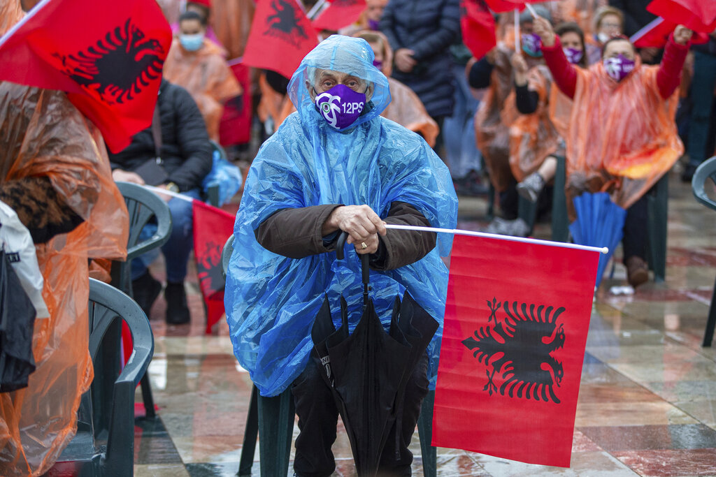 Στις κάλπες την Κυριακή η Αλβανία: Ο απερχόμενος πρωθυπουργός Ράμα μόνος εναντίον… όλων