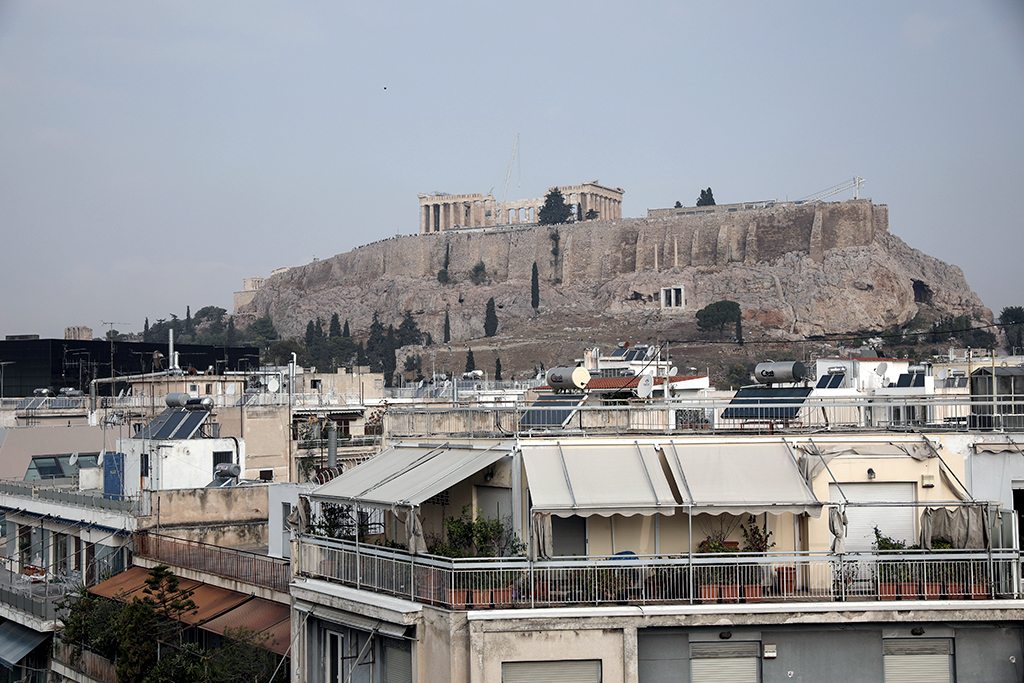 Μπαράζ ελέγχων για τις μισθώσεις Airbnb από την ΑΑΔΕ