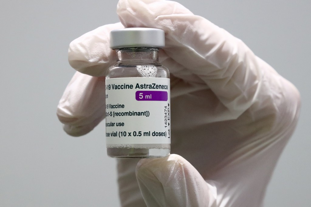 EMA: 169 θρομβοεμβολές σε σύνολο 34 εκατ. δόσεων του εμβολίου της AstraZeneca