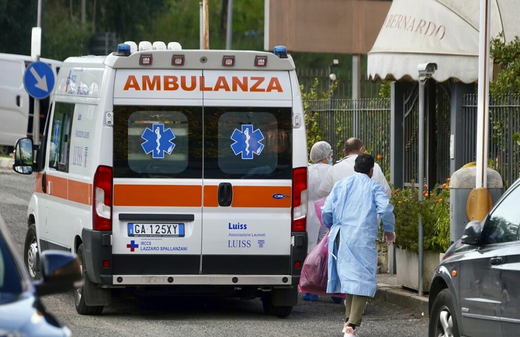 Η Ιταλία ανακοίνωσε 14.320 νέα κρούσματα κορονοϊού και 288 θανάτους το τελευταίο 24ωρο