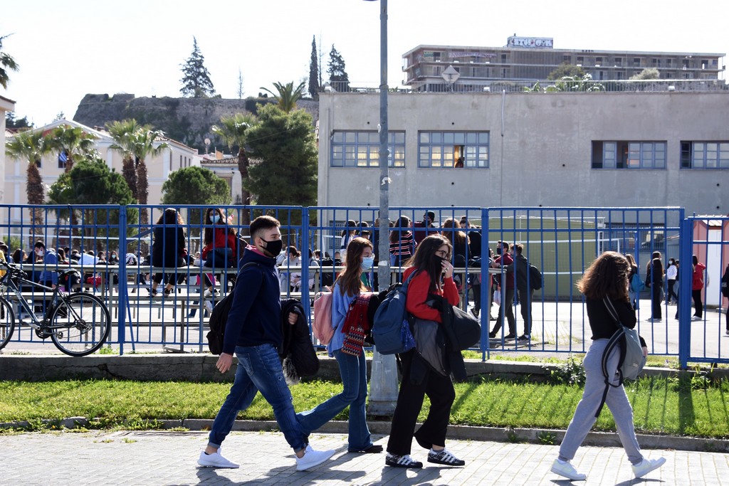 Λύκειο που ήθελε να κλείσει η Κεραμέως διεκδικεί την πρωτιά σε διαγωνισμό της ΕΛΣΤΑΤ