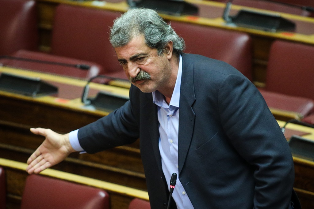 Βουλή: Προς άρση ασυλίας Πολάκη μετά από μήνυση του Στουρνάρα