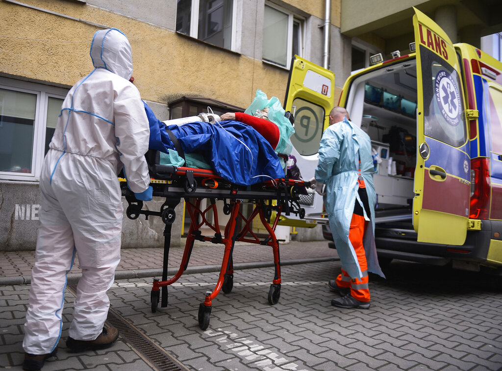 Πολωνία-Κορονοϊός: Νέο αρνητικό ρεκόρ με 954 θανάτους σε 24 ώρες