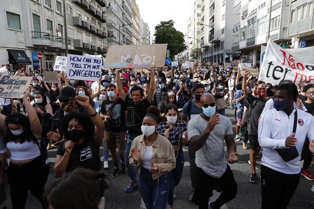 ΗΠΑ: Συνελήφθη η αστυνομικός που σκότωσε τον 20χρονο Ντόντε Ράιτ