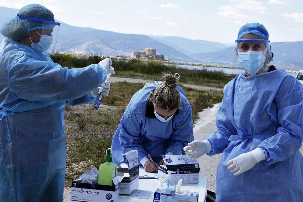 Εξάπλωση κορονοϊού: Στην Αττική τα μισά κρούσματα όλης της χώρας