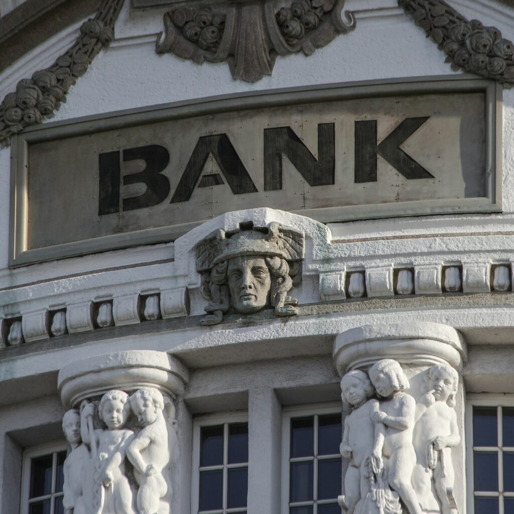 Τέλος οι ουρές και τα δικαιολογητικά στις τράπεζες για επικαιροποίηση στοιχείων