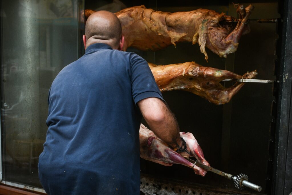 Πως θα βρούμε ισορροπία μετά τις διατροφικές υπερβολές του Πάσχα