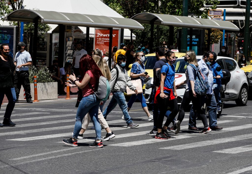 Αθηναϊκή μετάλλαξη: Τι γνωρίζουμε γι’αυτή και πόσο ανήσυχοι είναι οι ειδικοί