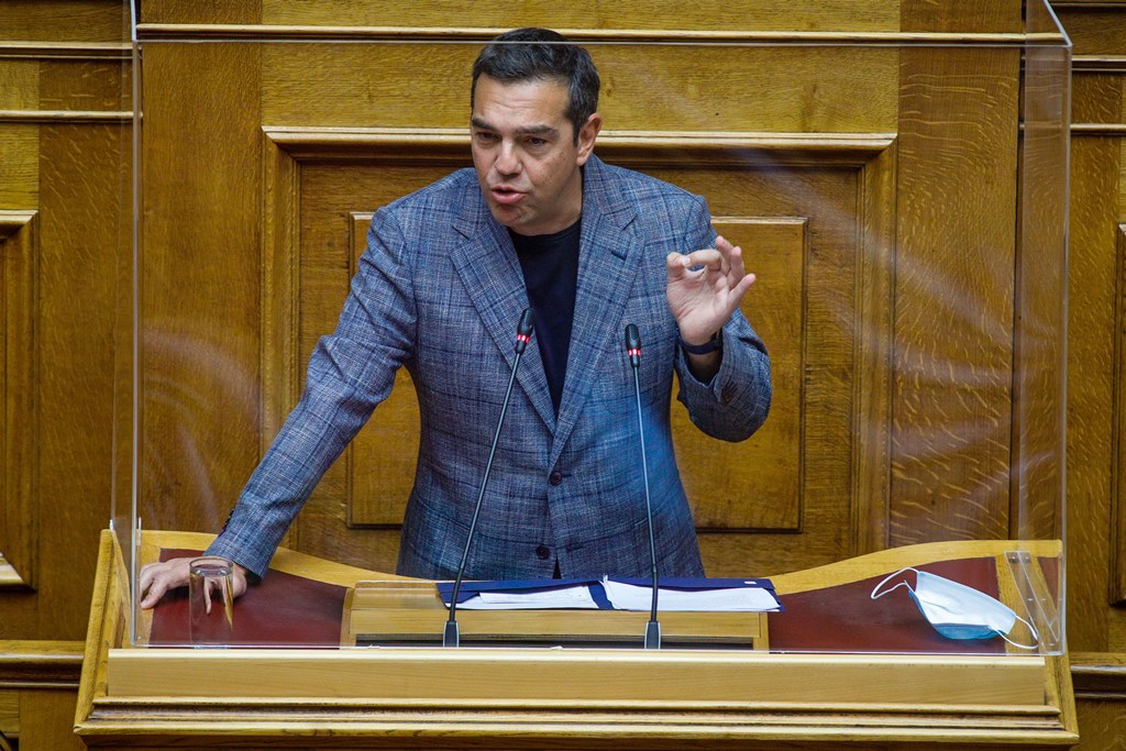 Τσίπρας: Πάρτε πίσω την αθλιότητα με το κόψιμο σχεδόν 30.000 μαθητών από τα ΑΕΙ εν μέσω πανδημίας